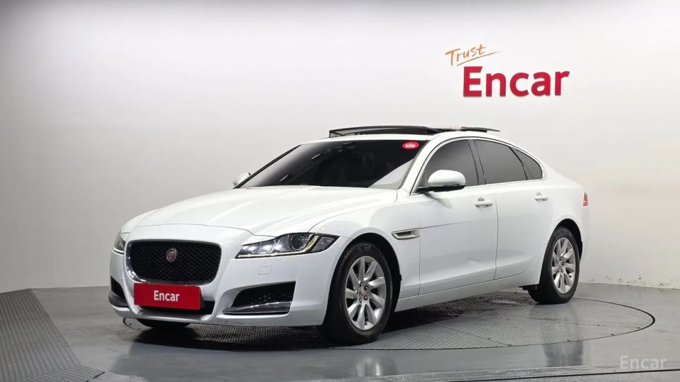 Jaguar xf