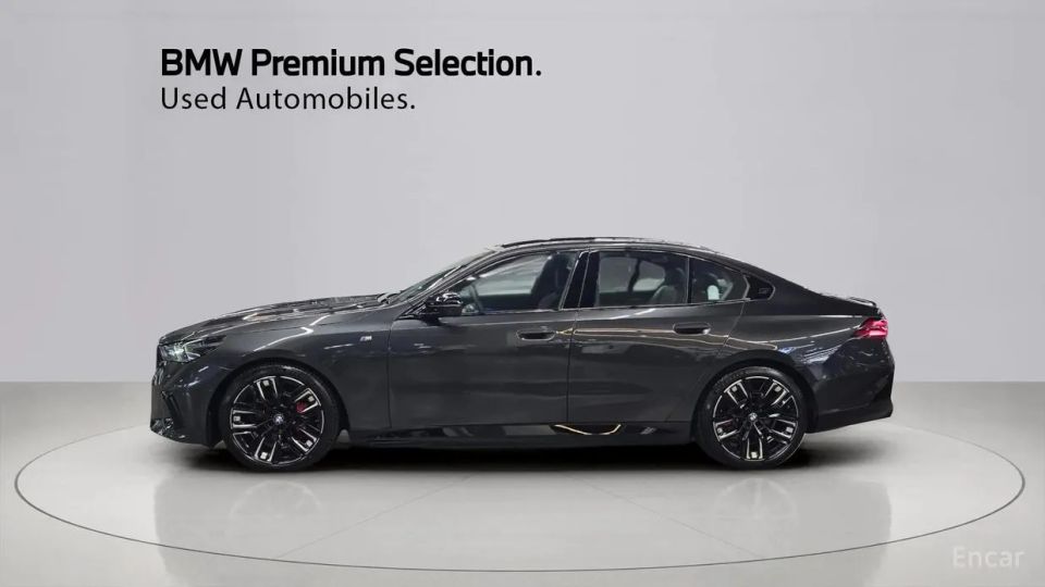 BMW i5