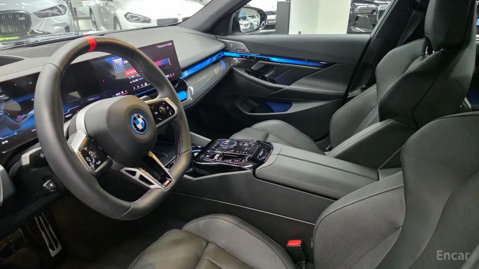 BMW i5