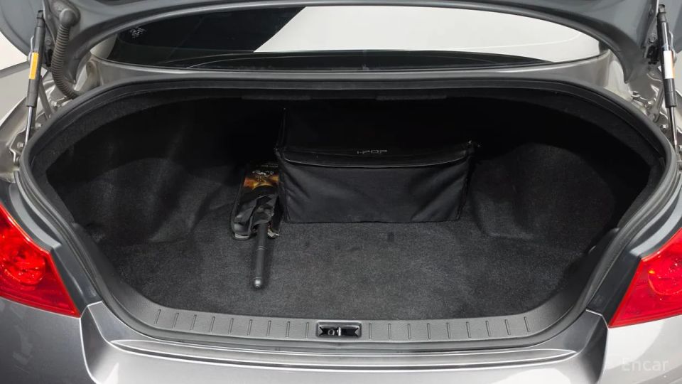 Infiniti G