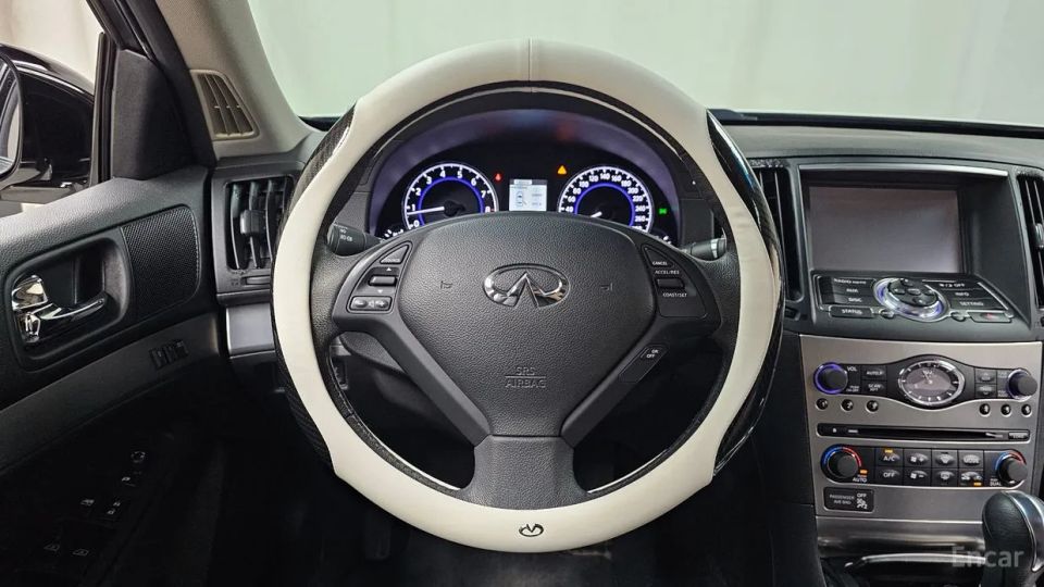 Infiniti G