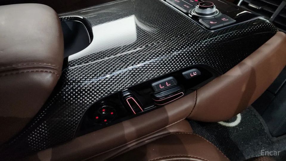 Audi S8