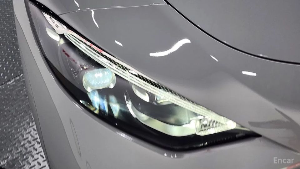 Mercedes-Benz SL-Class