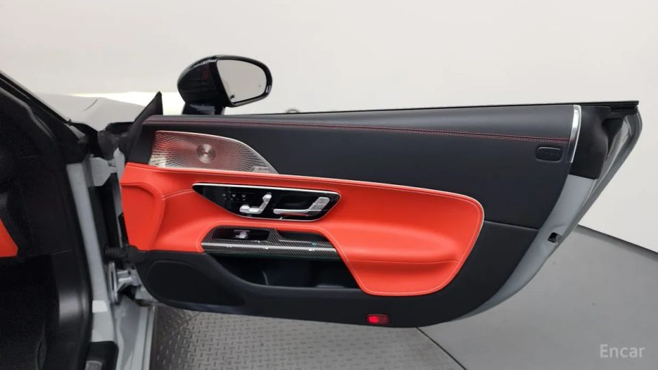 Mercedes-Benz SL-Class