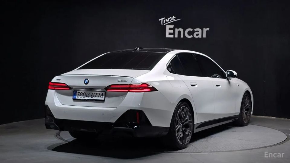 BMW 5-series