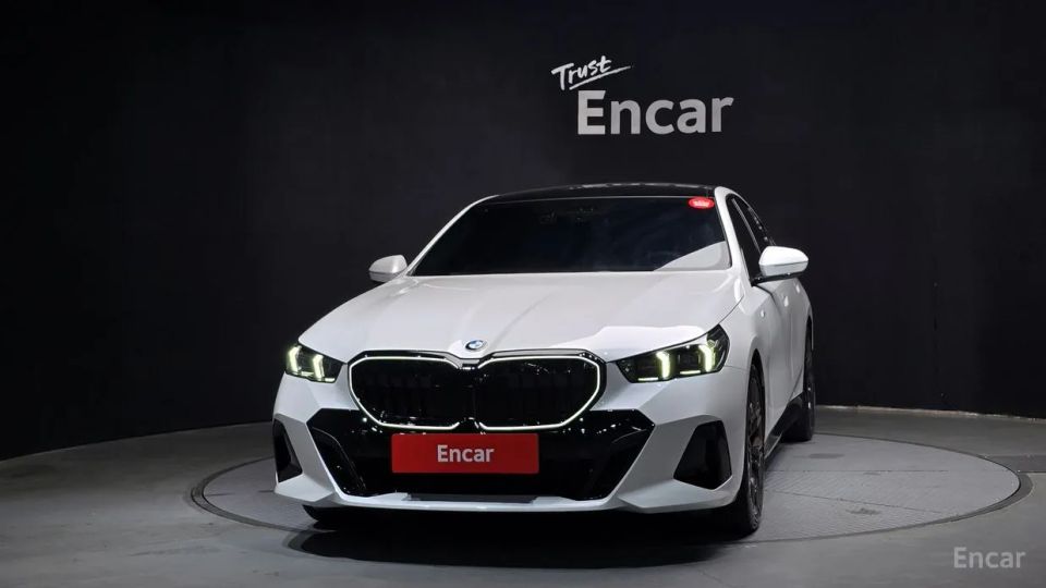 BMW 5-series