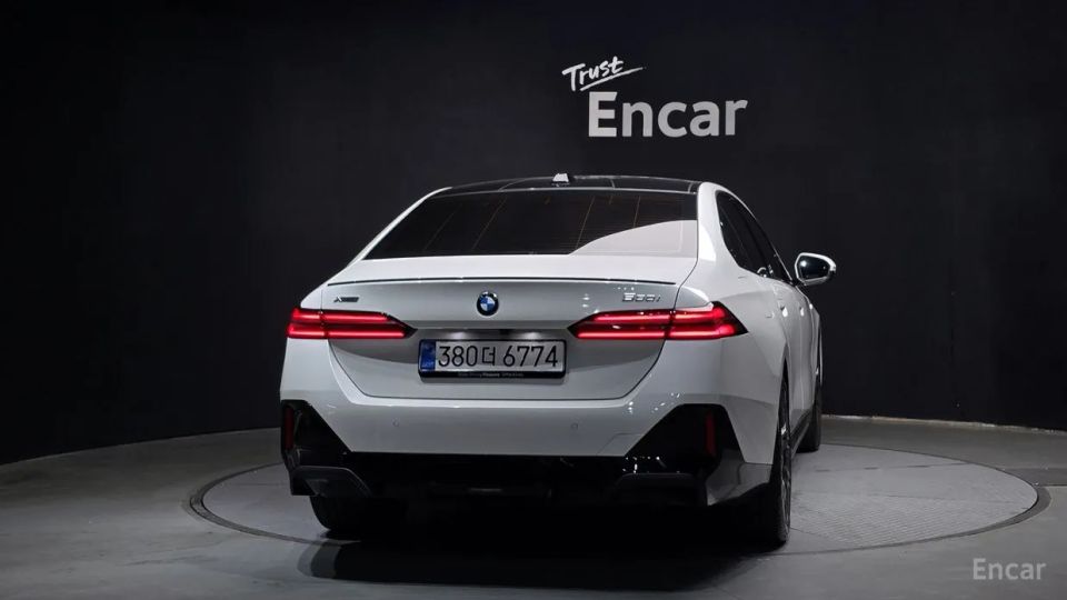 BMW 5-series