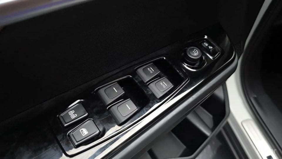 KG_Mobility_Ssangyong Torres