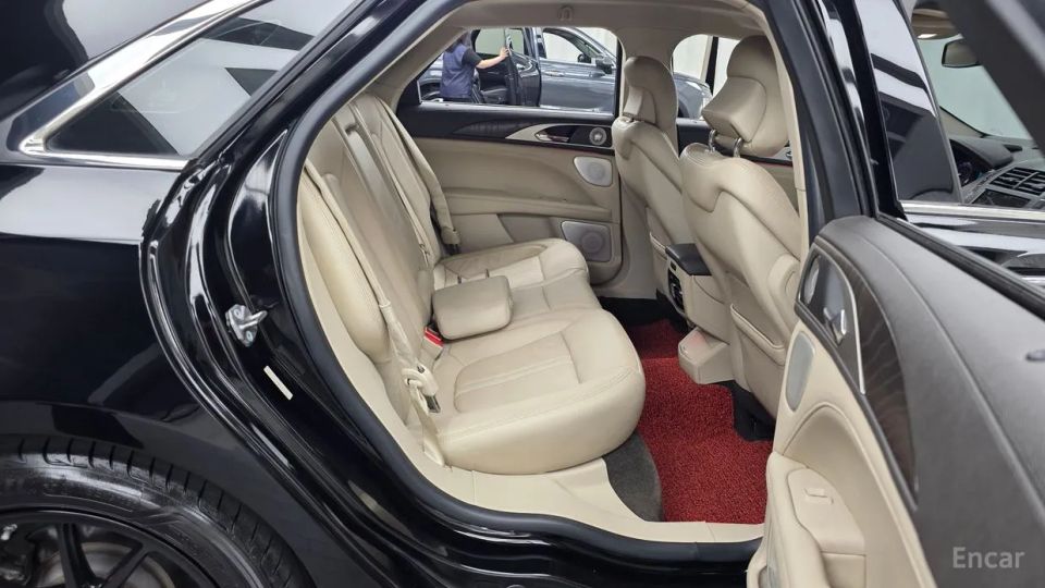 Lincoln MKZ