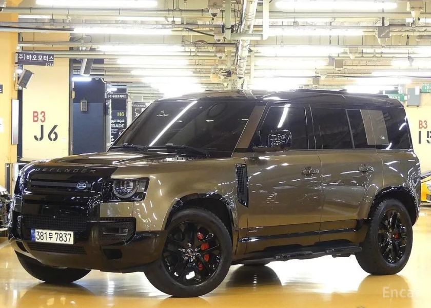 Land Rover Defender