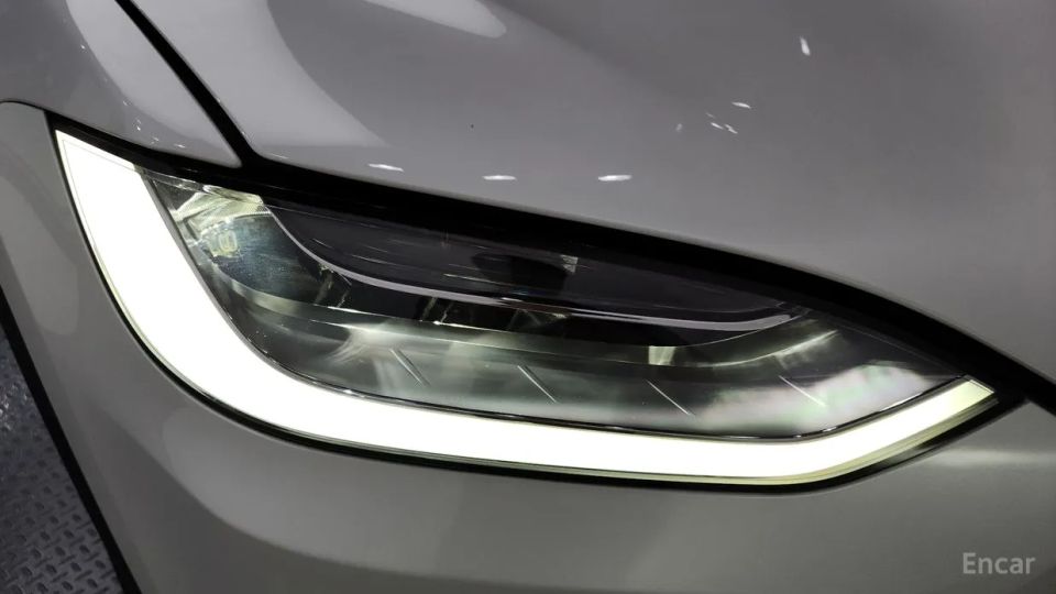 Tesla model-x