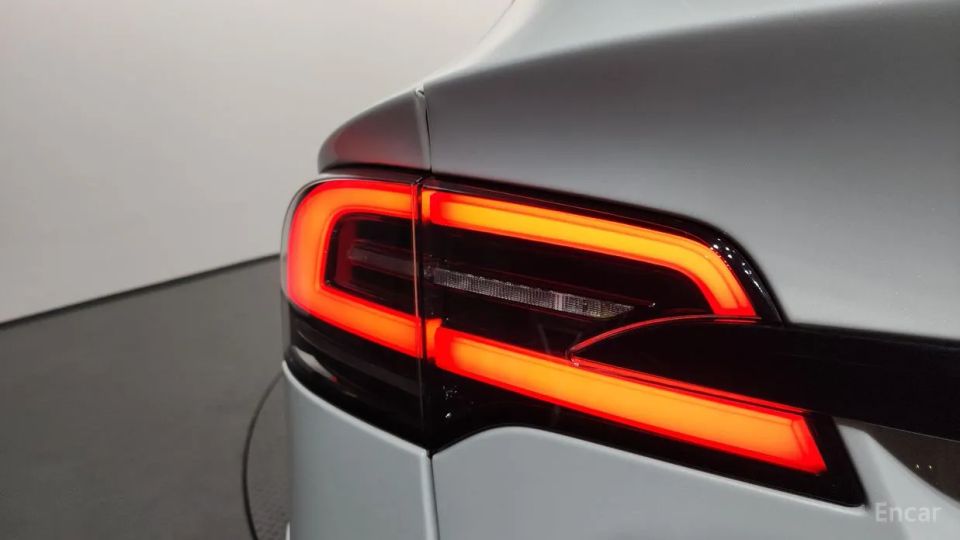 Tesla model-x
