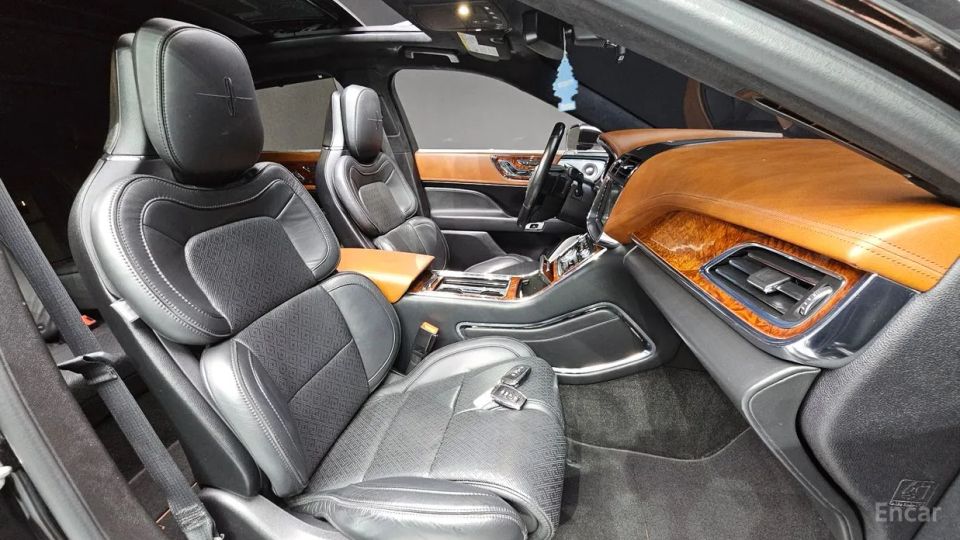 Lincoln Continental