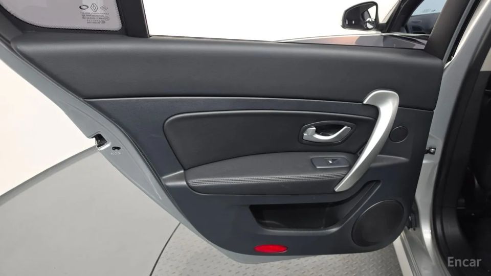 Renault-KoreaSamsung SM5