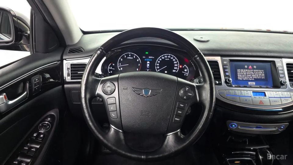 Hyundai Genesis