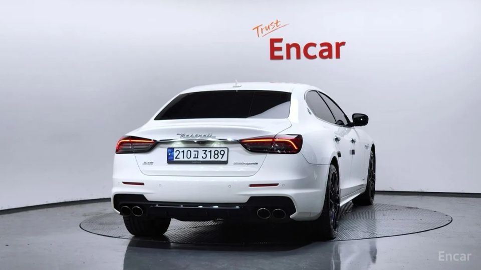 Maserati Quattroporte