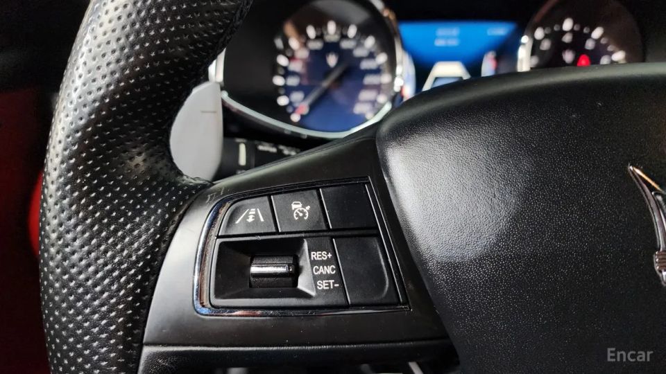 Maserati Quattroporte
