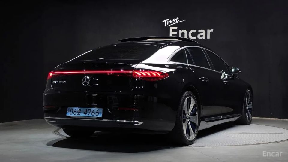 Mercedes-Benz EQS