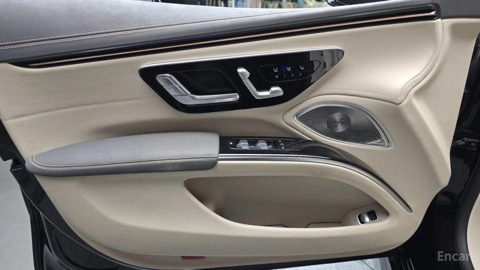 Mercedes-Benz EQS