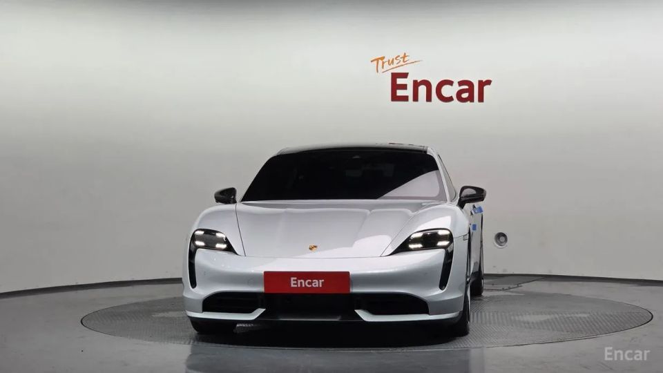 Porsche Taycan