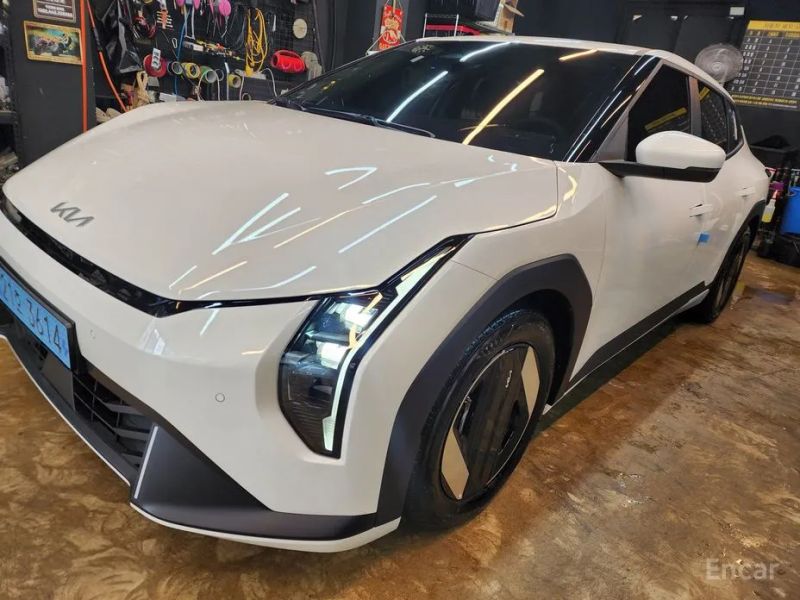 Kia EV4