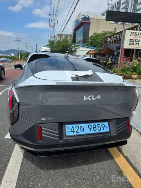 Kia EV4