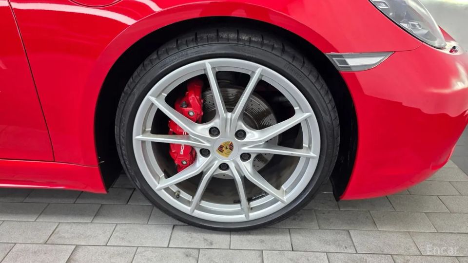 Porsche 718