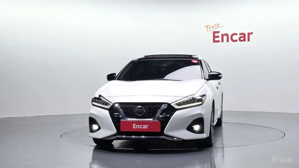 Nissan Maxima