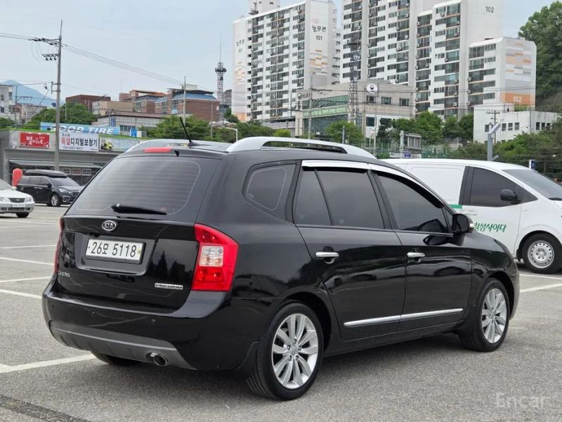 Kia Carens