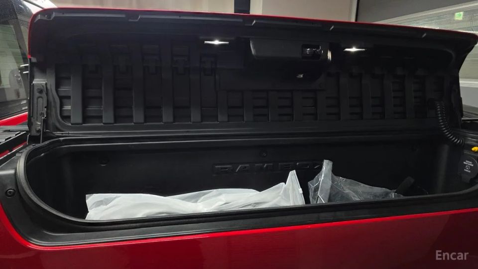Dodge Ram Pick Up