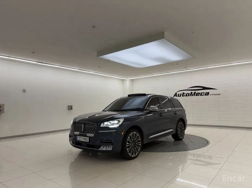 Lincoln Aviator