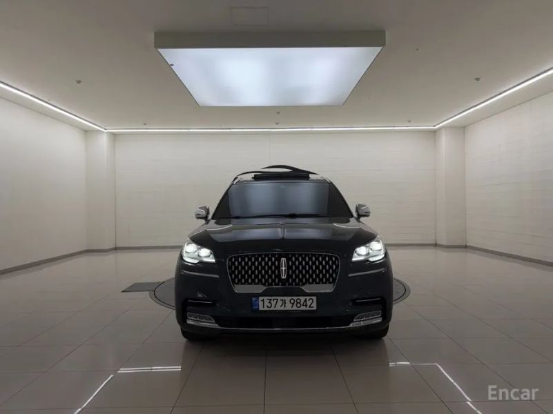 Lincoln Aviator