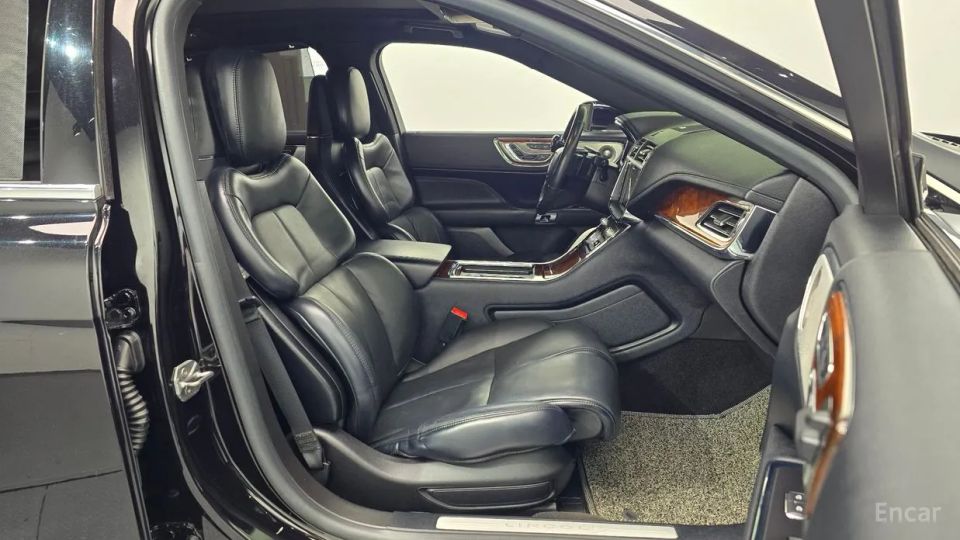 Lincoln Continental