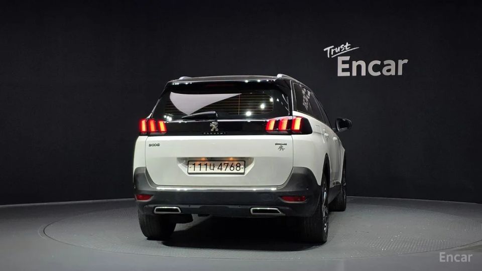 Peugeot 5008