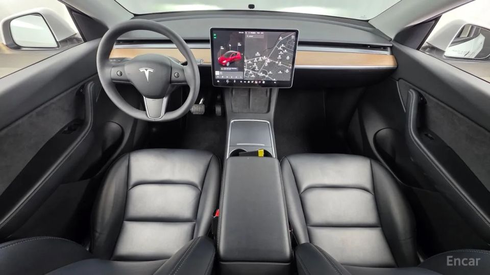 Tesla model-y