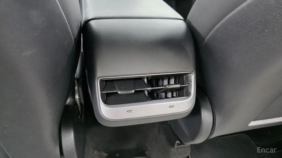 Tesla model-y