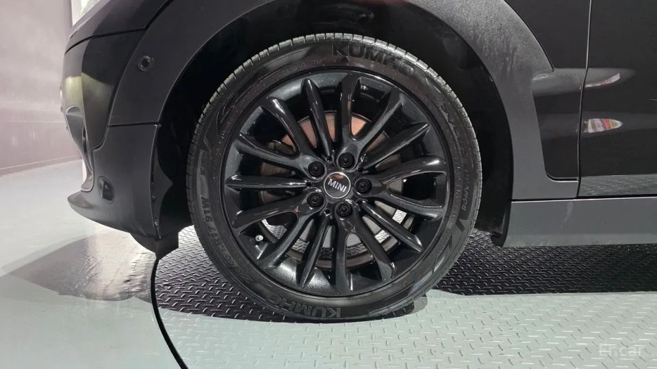 Mini clubman
