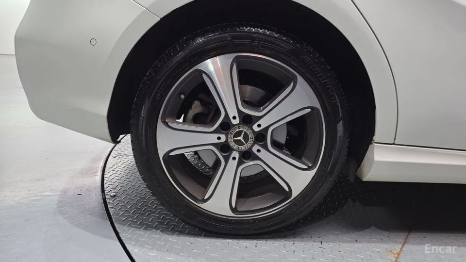 Mercedes-Benz B-Class