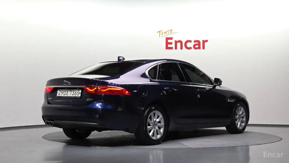 Jaguar xf