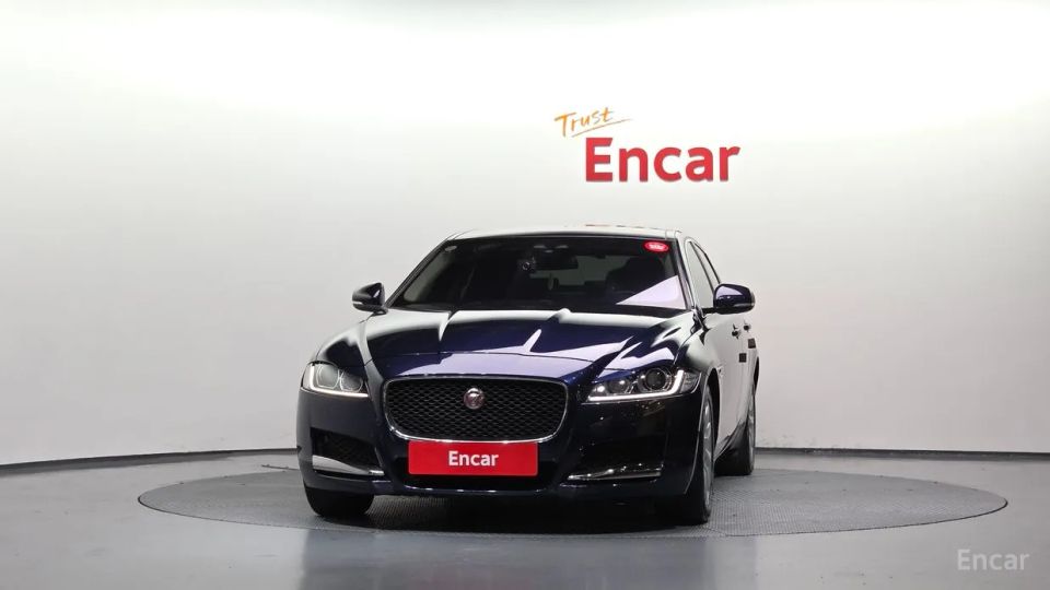 Jaguar xf