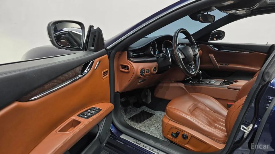 Maserati Quattroporte