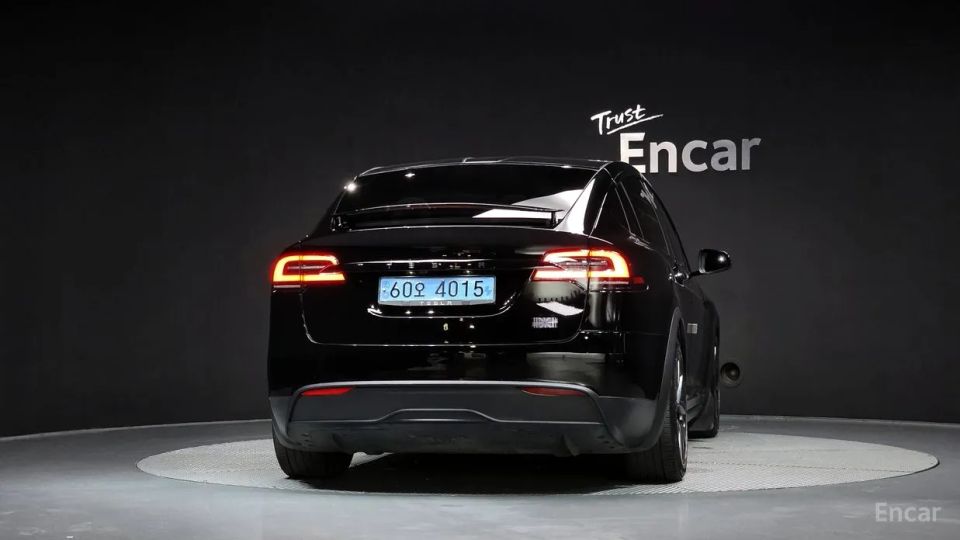 Tesla model-x