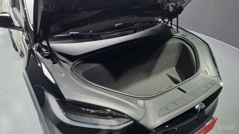 Tesla model-x