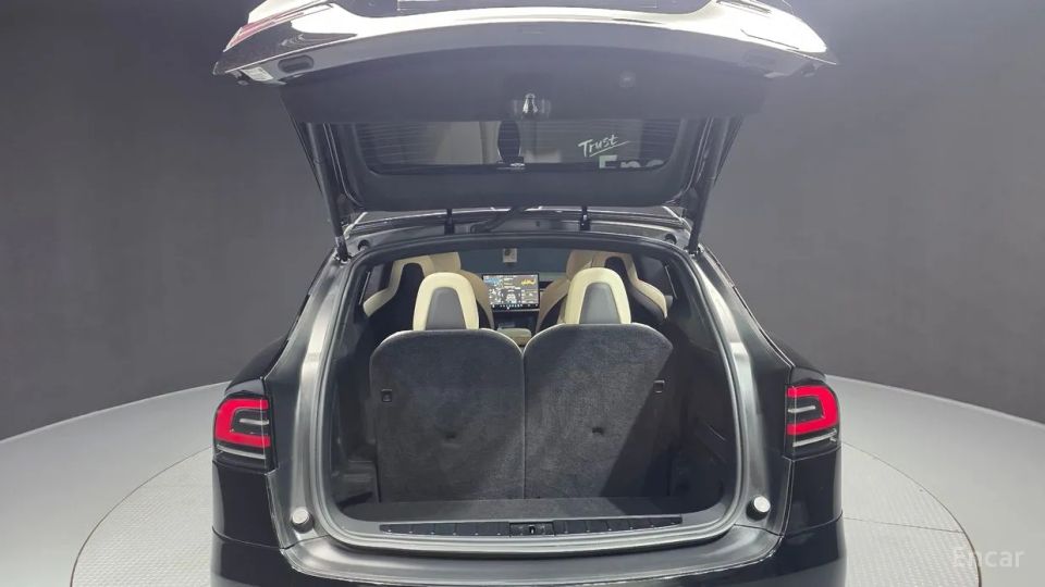 Tesla model-x