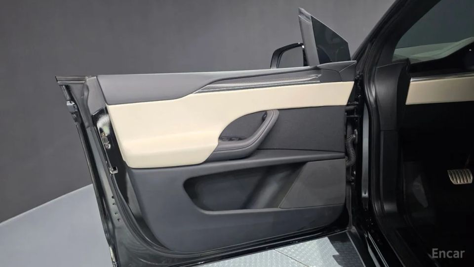 Tesla model-x