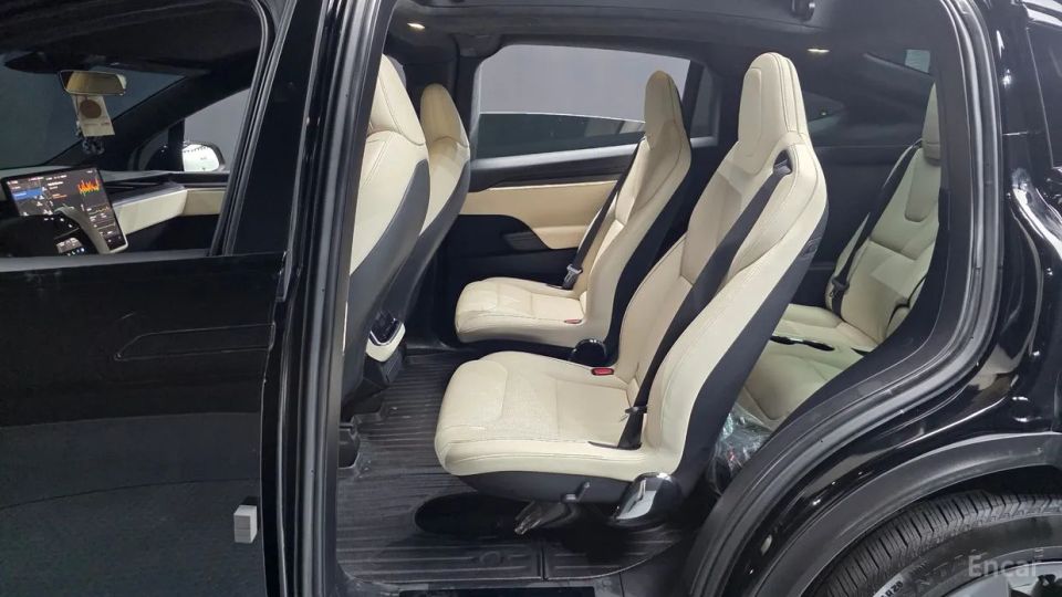Tesla model-x