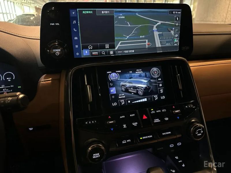 Lexus LX