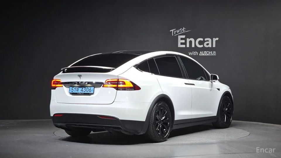 Tesla model-x