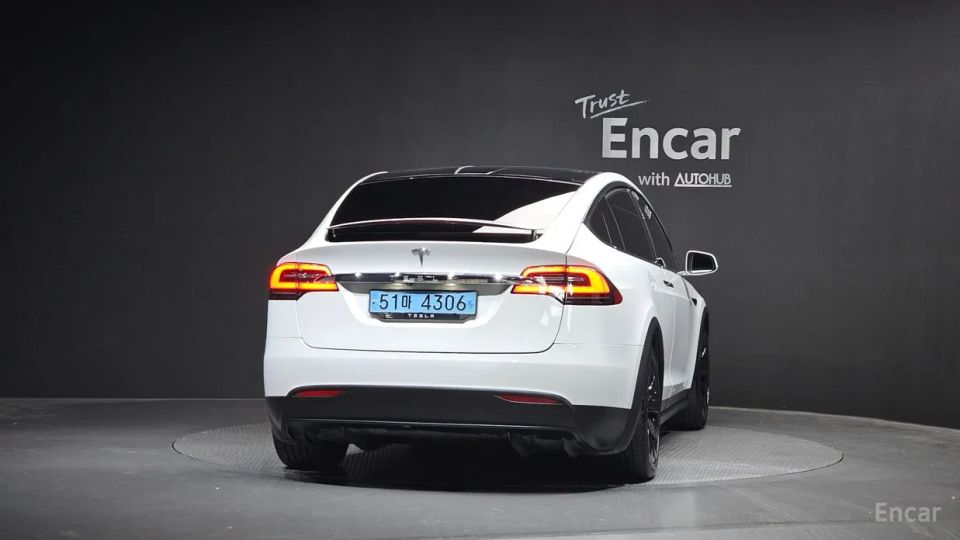 Tesla model-x