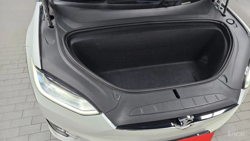 Tesla model-x